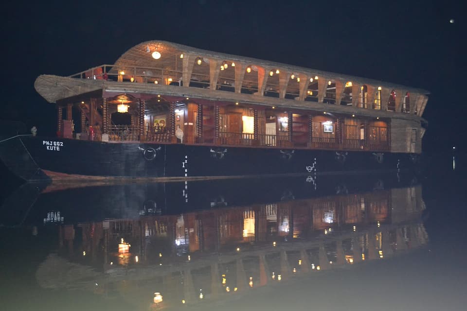 Shri Kute Cruise